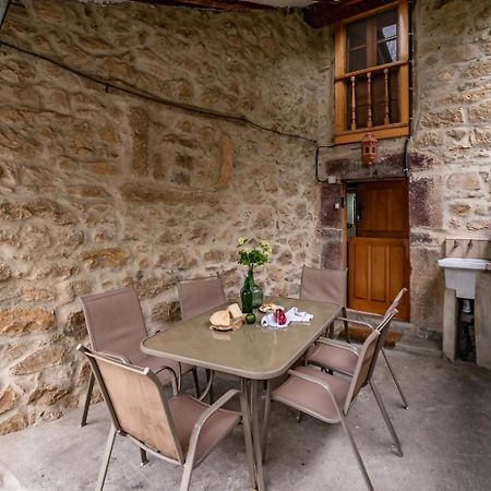 Casa Rural La Carrozal Senda Del Oso Orelleiru Kültér fotó
