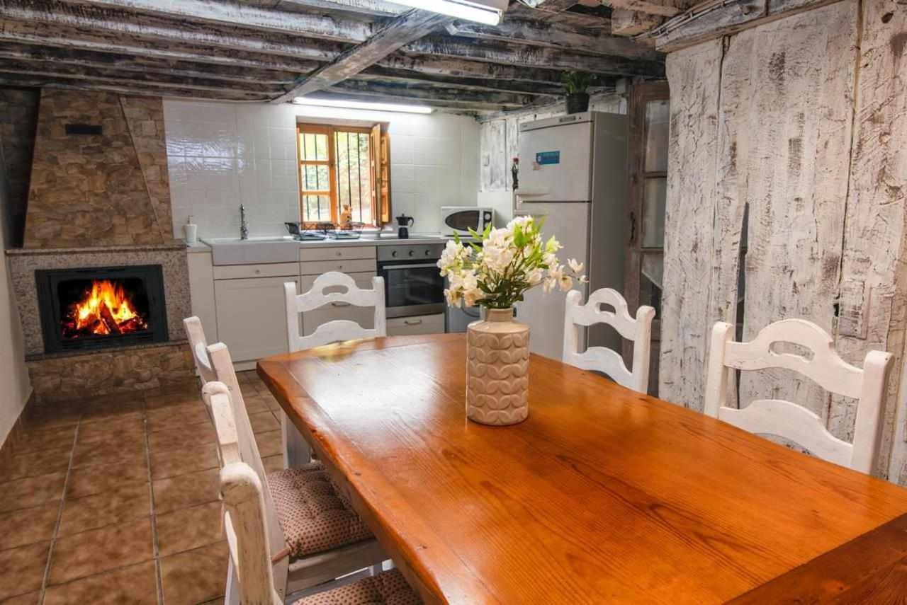 Casa Rural La Carrozal Senda Del Oso Orelleiru Kültér fotó