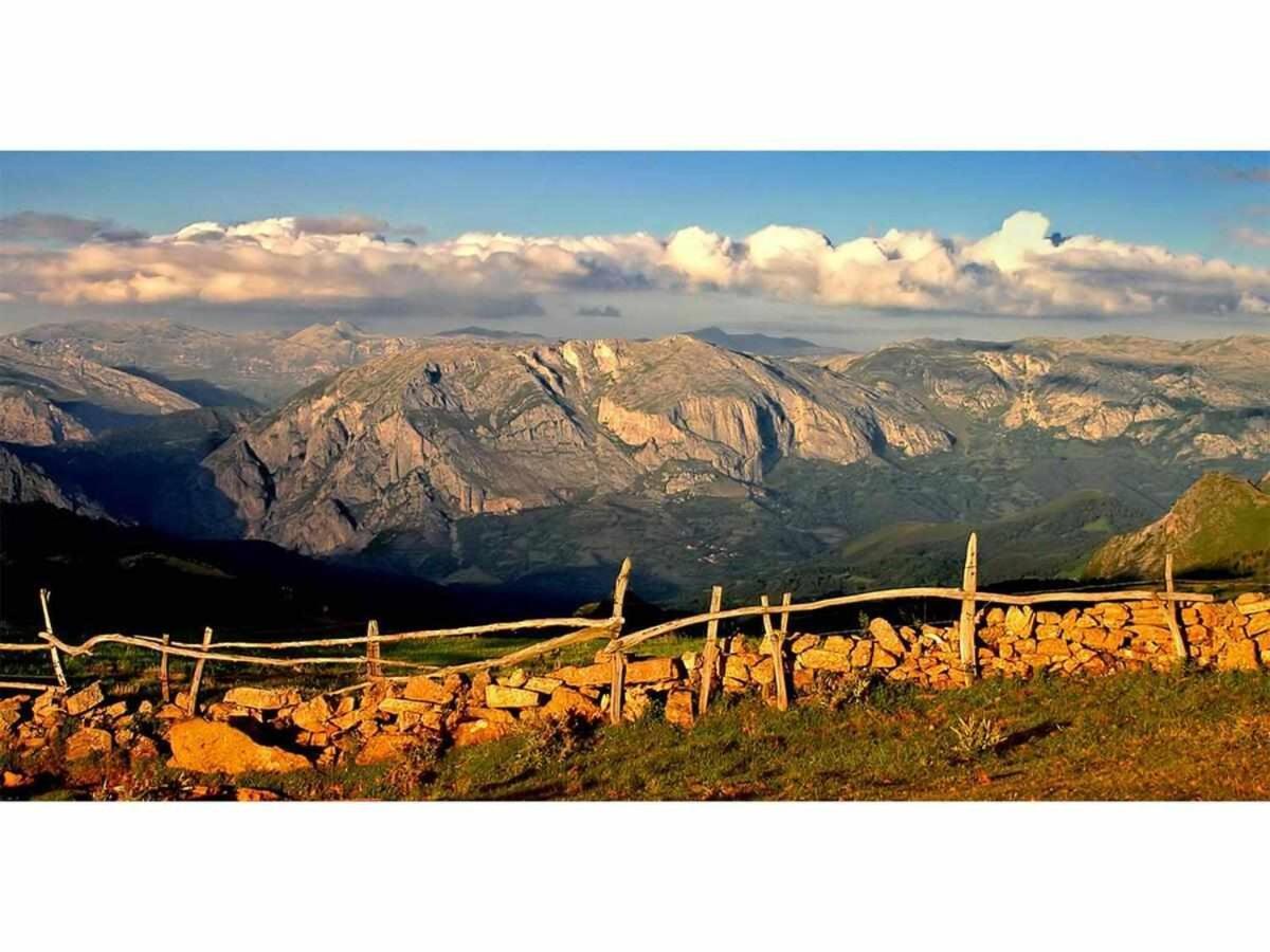 Casa Rural La Carrozal Senda Del Oso Orelleiru Kültér fotó
